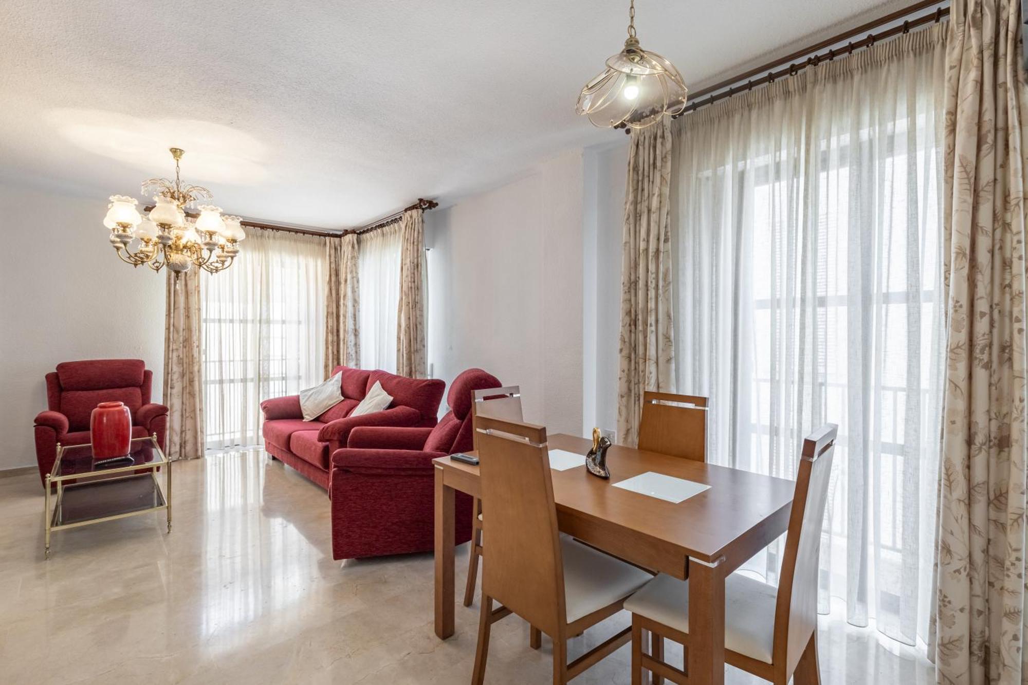 Dreaming Apartment Dona Luisa - Free Parking Гранада Экстерьер фото