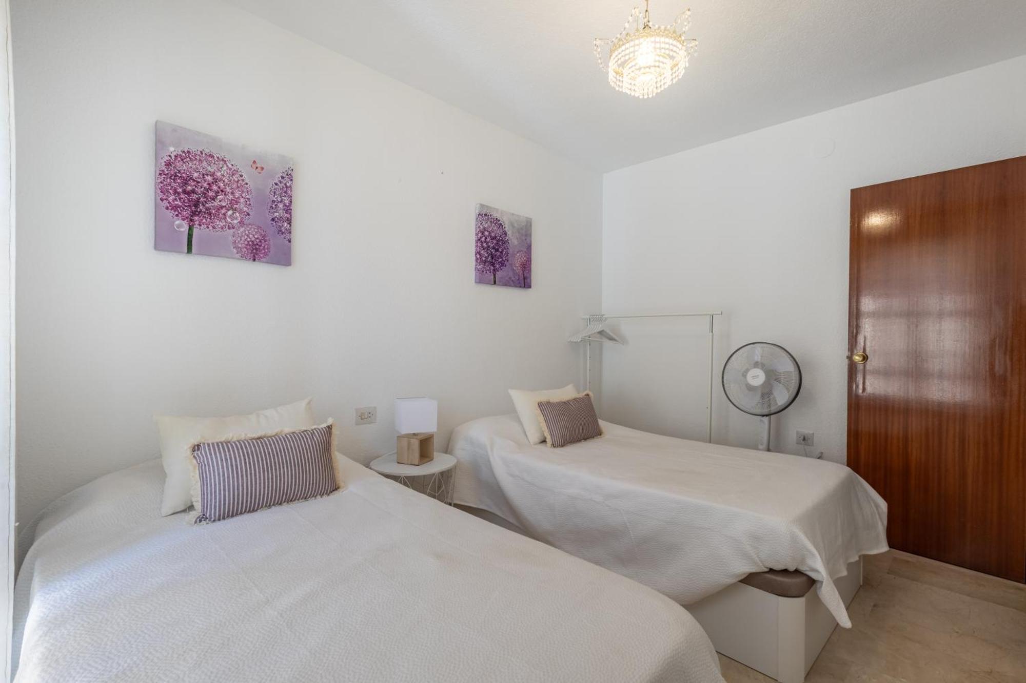 Dreaming Apartment Dona Luisa - Free Parking Гранада Экстерьер фото